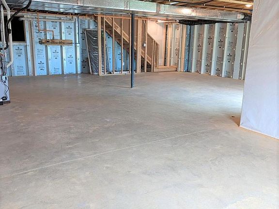5th image of 4338 Heather Ln #12
