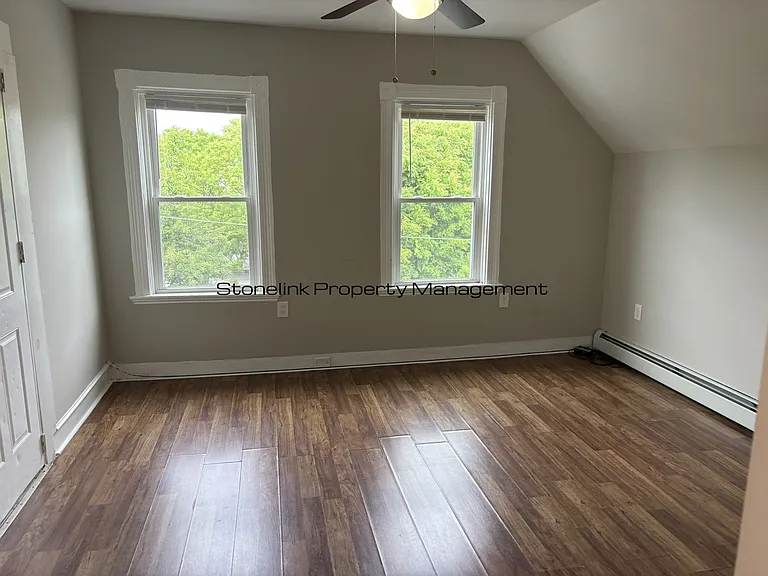 30-32 Goddard St — Photo 4