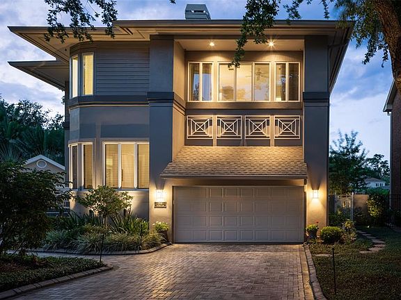 2nd image of 2709 Chambray Ln