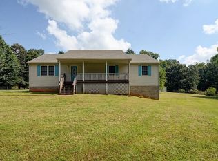 7616 Red House Rd, Appomattox, VA 24522