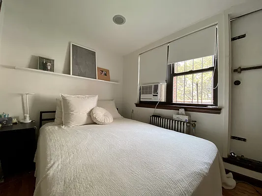 Rented by Bohemia Realty Group | media 29