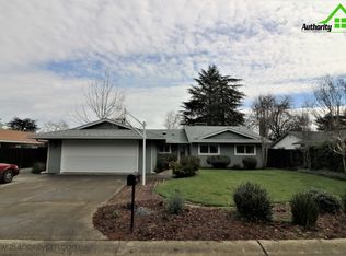 3437 Lagoon Dr, Redding, CA 96001