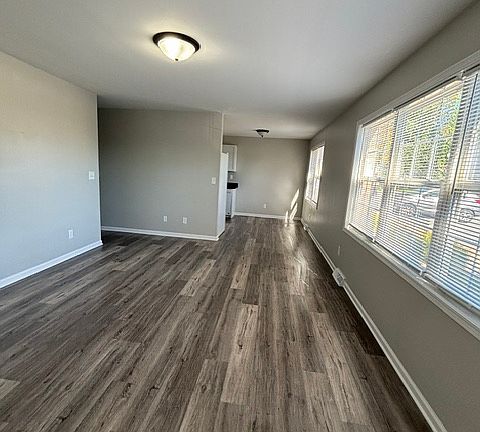 2nd image of 1604 Firestone Ln APT B