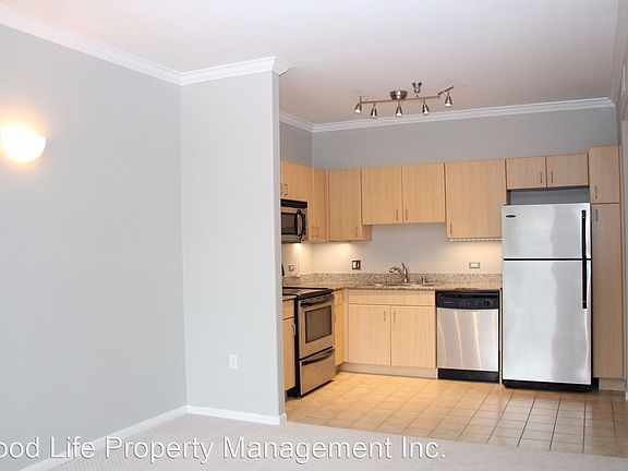 3rd image of 1642 7th Ave Unit 320