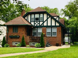 8396 Big Bend Blvd, Saint Louis, MO