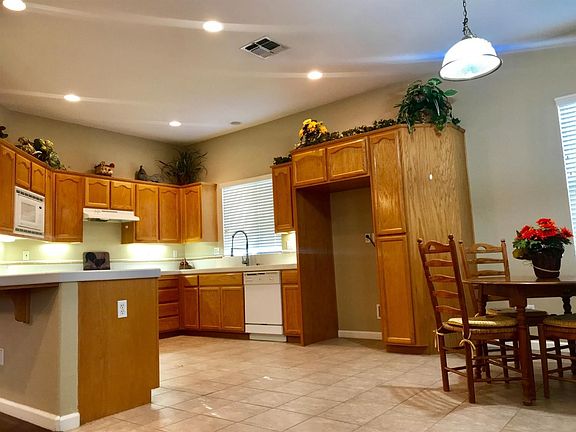 2nd image of 1504 Kensington Park Dr