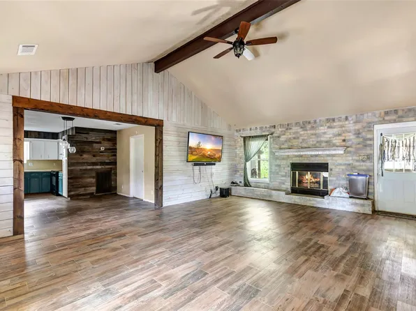 3005 Kindt Dr, Dayton, TX 77535