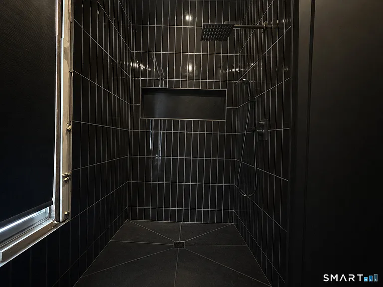 492 Lombard St #1 — Photo 10
