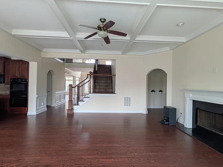 3784 Courson St — Photo 10