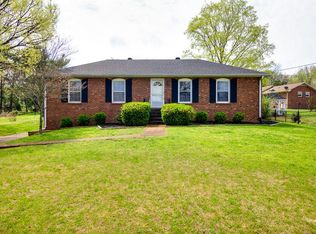 569 McMurray Dr, Nashville, TN 37211