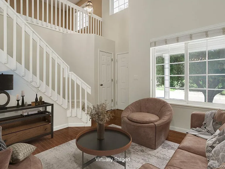 1328 Amherst St — Photo 5