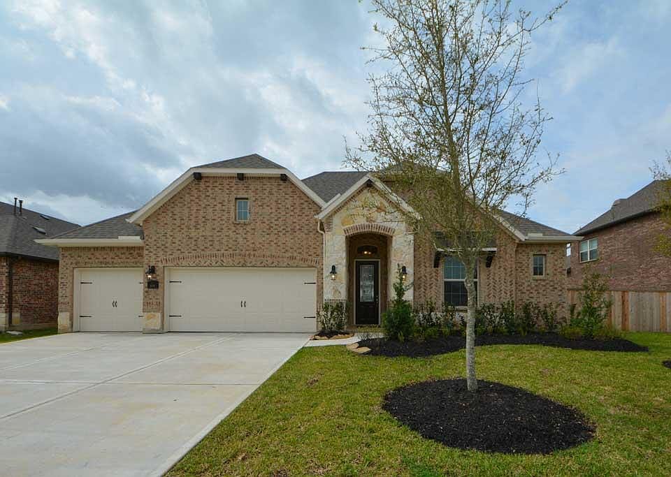 1st image of 4018 Graham Heights Ln