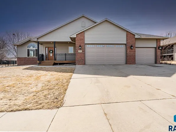 7001 W Mac Dougall St, Sioux Falls, SD 57106