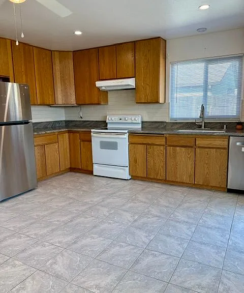 6956 Dove St — Photo 4