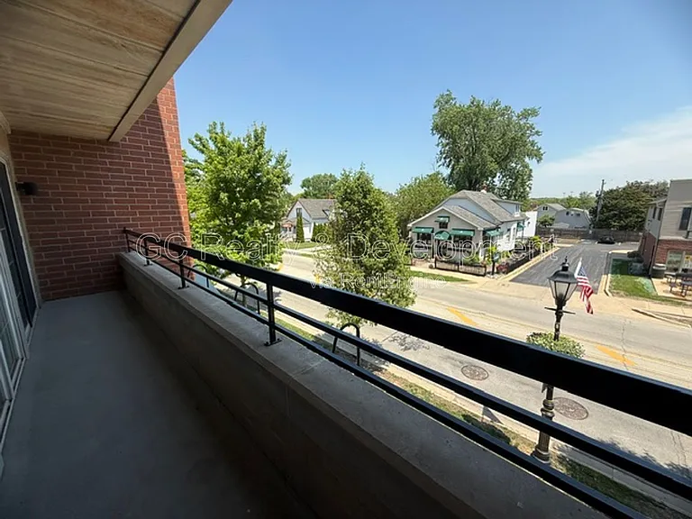 17212 Oak Park Ave #2SE — Photo 22