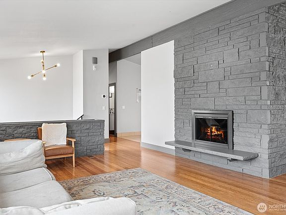 5th image of 6205 NE 196th Street