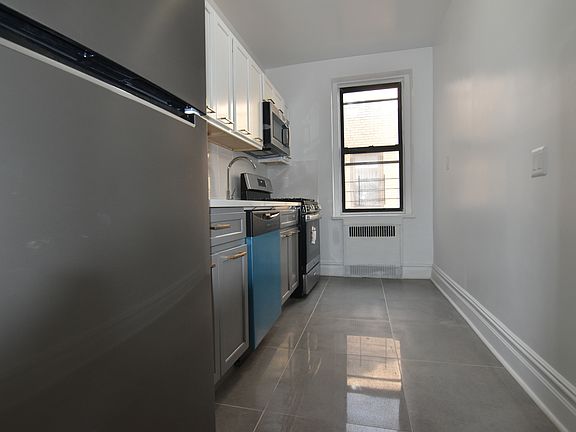 2nd image of 1814 Avenue N #6