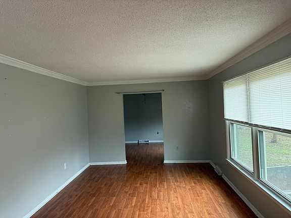 3rd image of 1398 McKinley Ave