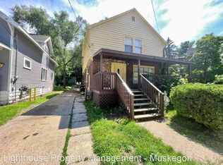 387 W Grand Ave, Muskegon, MI 49441