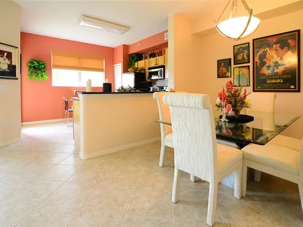6824 Sterling Greens Pl #3203, Naples, FL 34104