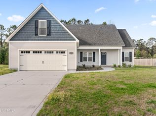 302 Buckeye Ct S, Jacksonville, NC 28540