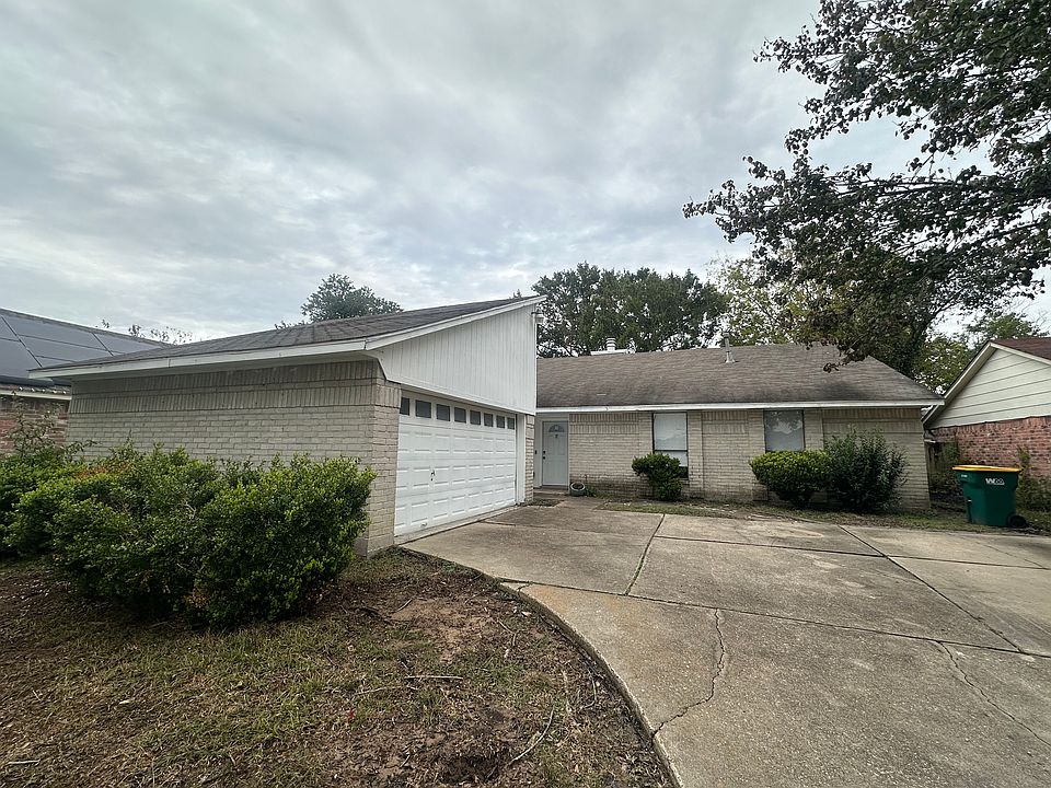 1st image of 5610 Longforest Dr