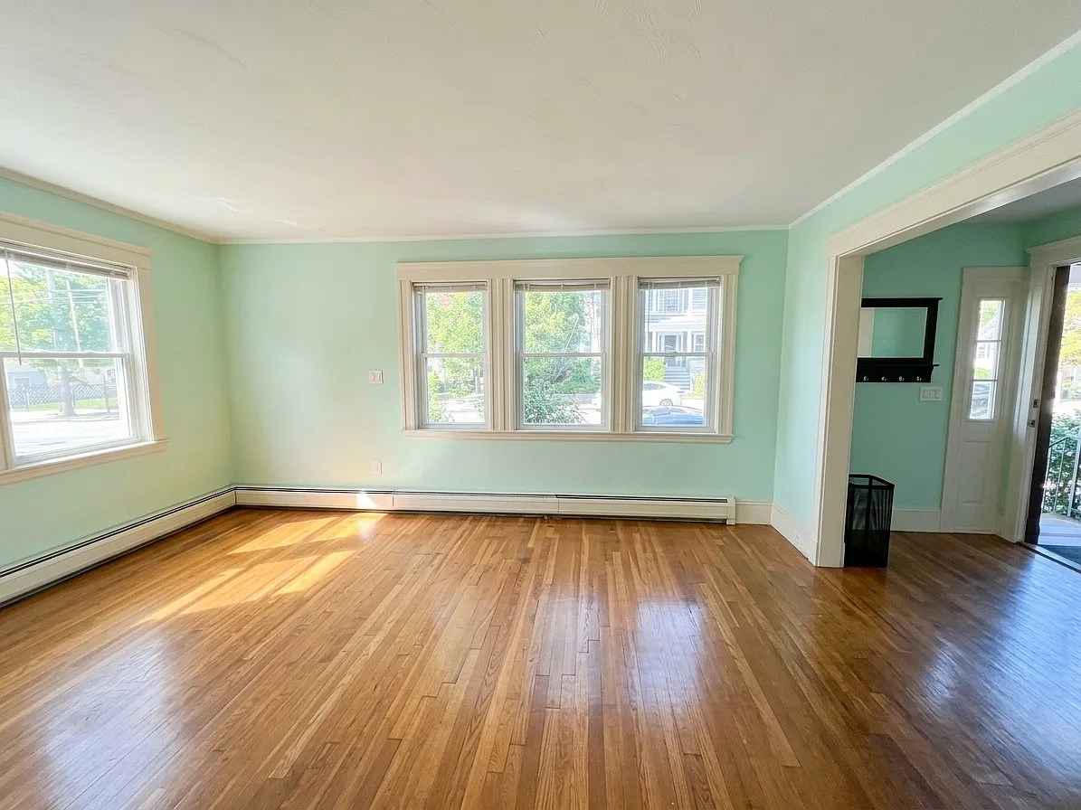 2 bed, 1100 sqft, $2,400 — Photo 4