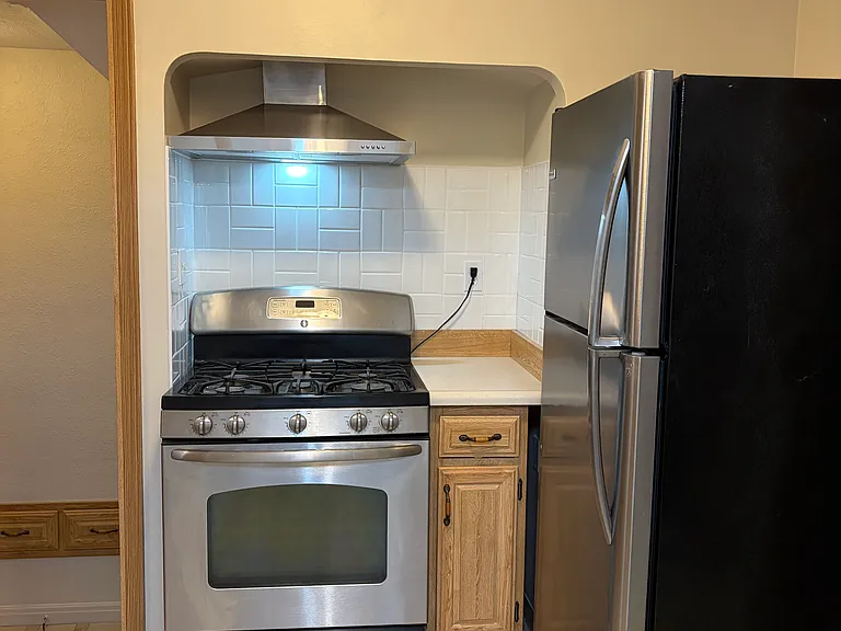 3208 Tuxedo Ave — Photo 2