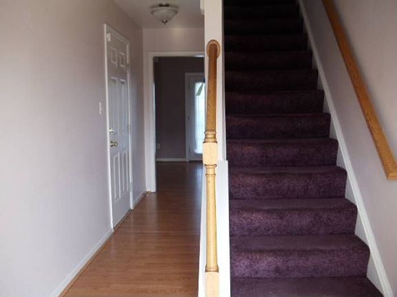 3rd image of 6429 Blossom View Ln