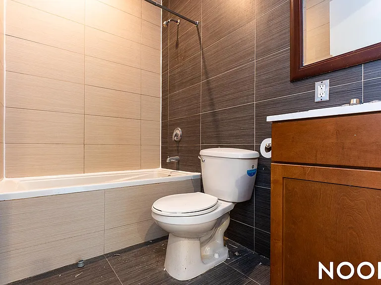 184 Jefferson St #1B — Photo 10