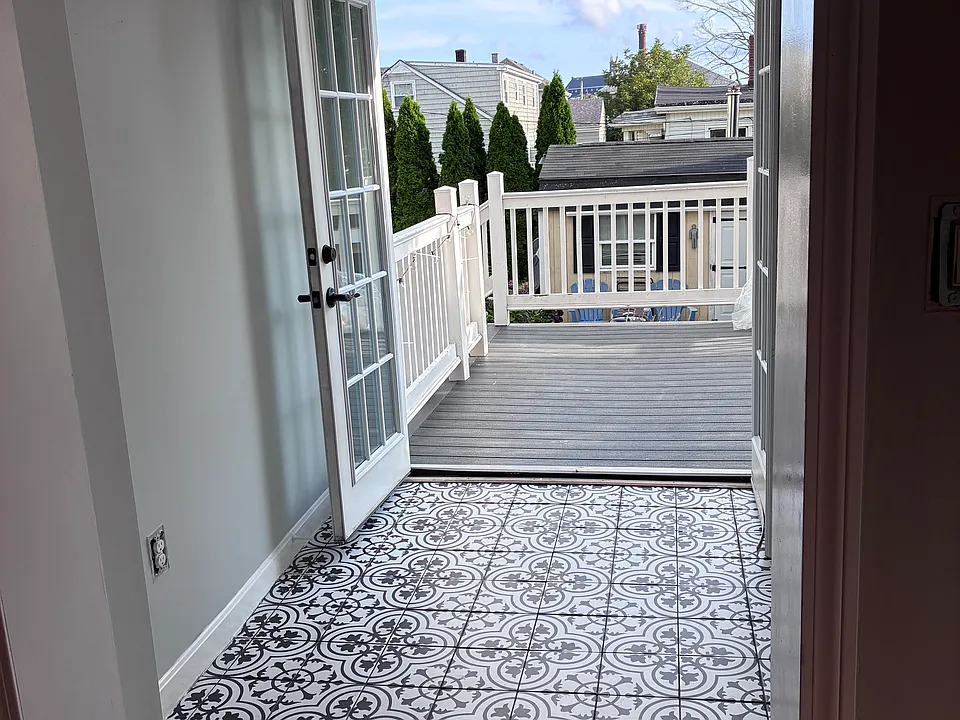 299 Sprague St #1