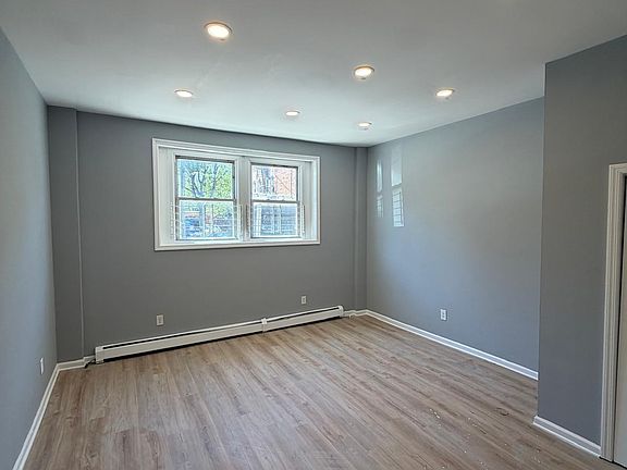 2nd image of 539 E Jersey St #A