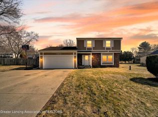 6470 Cheshire Dr, Dimondale, MI 48821