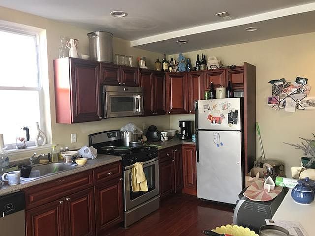 1st image of 1822 W Girard Ave APT 3