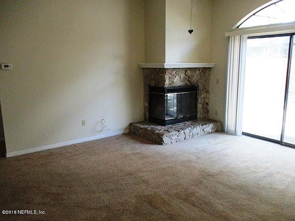 5th image of 7987 Copperfield Cir S