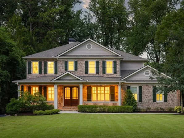 1120 Pine Ridge Rd NE, Atlanta, GA 30324