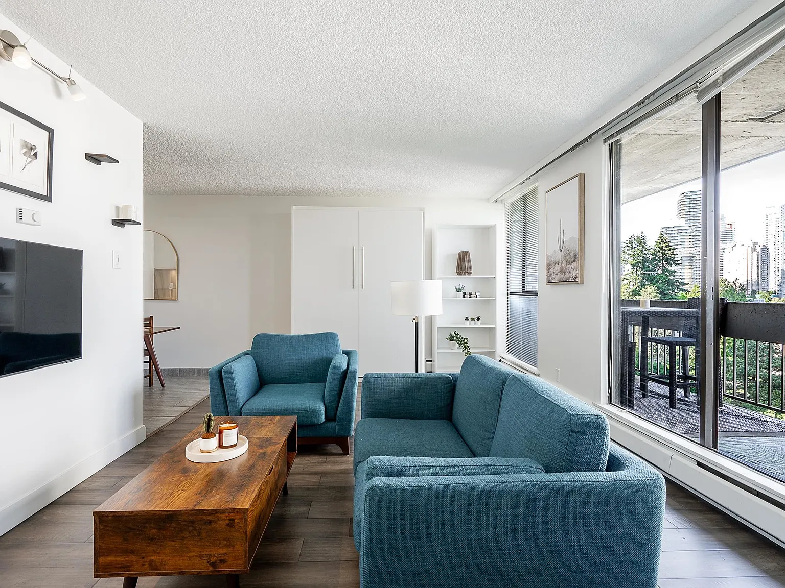 4105 Imperial Street Burnaby — Photo 2
