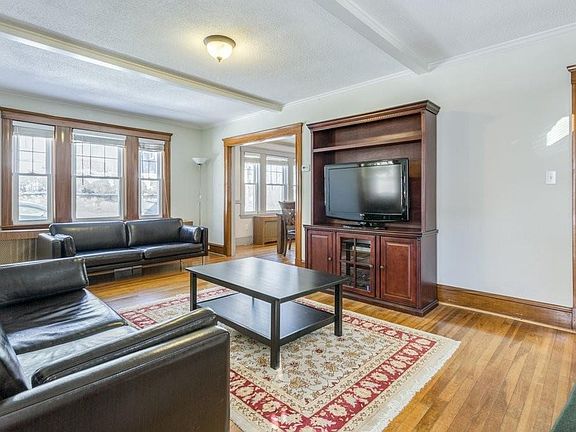 2nd image of 115 Gilbert St
