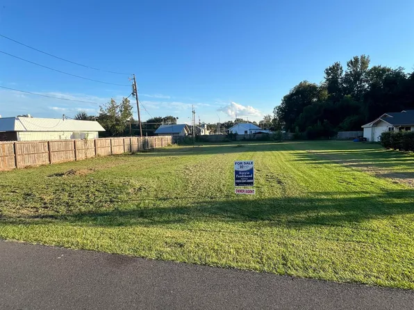 5000 Lois Dr, Zachary, LA 70791