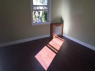 Rented by City Prime Commercial Realty 