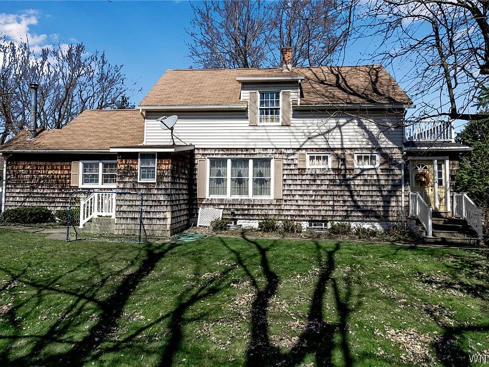 1st image of 208 Iroquois Ave