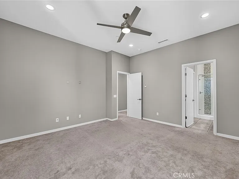 821 Brickyard Ln — Photo 38