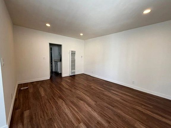 5th image of 11718 Kiowa Ave APT 5