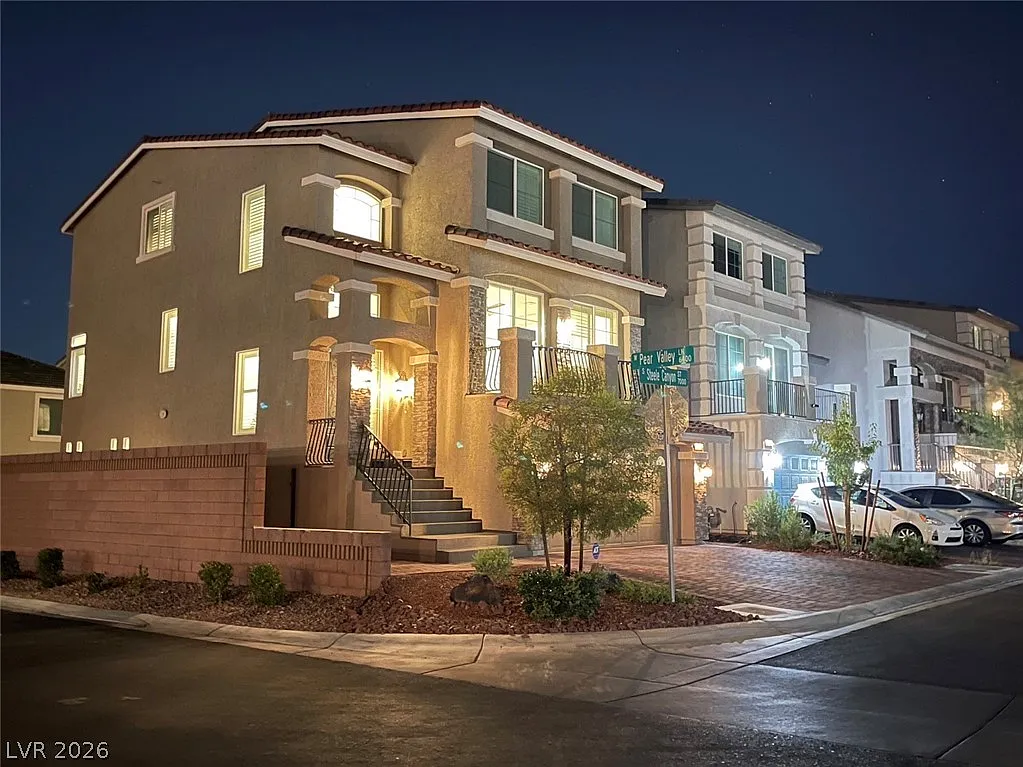 Building Photo - 7008 Steele Canyon St