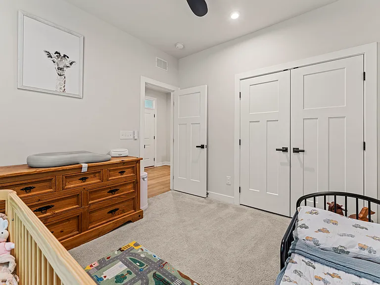 5095 Ives Ave — Photo 12