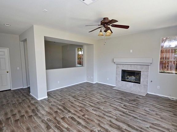 2nd image of 31118 Janelle Ln