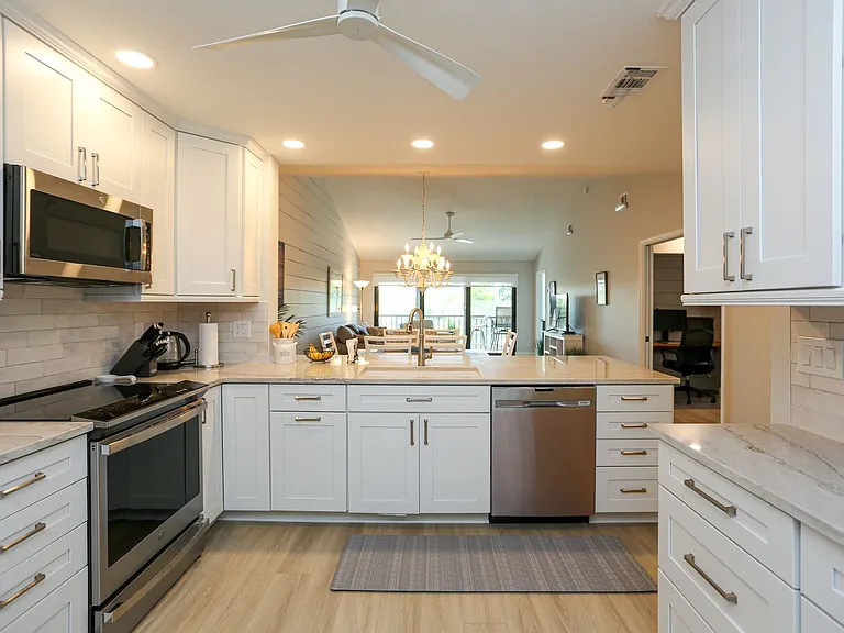 5733 Deauville Cir #G308 — Photo 8