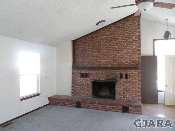 4th image of 565 Pearwood Ct