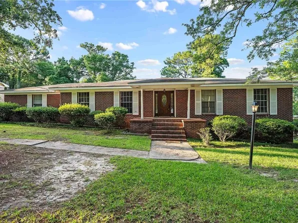 135 Pineridge Rd, Daphne, AL 36526