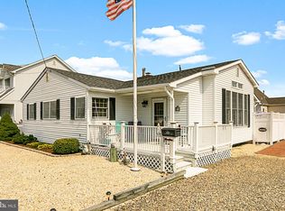 275 W 12th St, Ship Bottom, NJ 08008